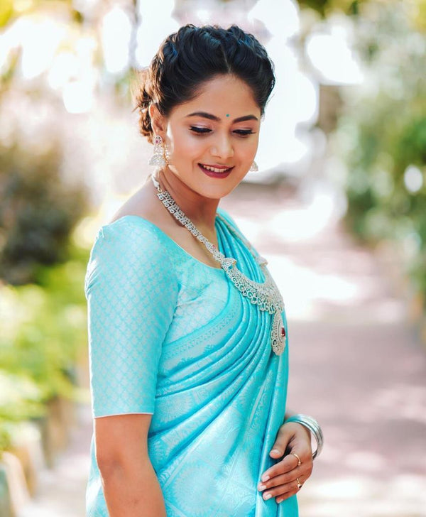 Grand Sky Silk Saree | Ideal Choice for Special Weddings and Occasions