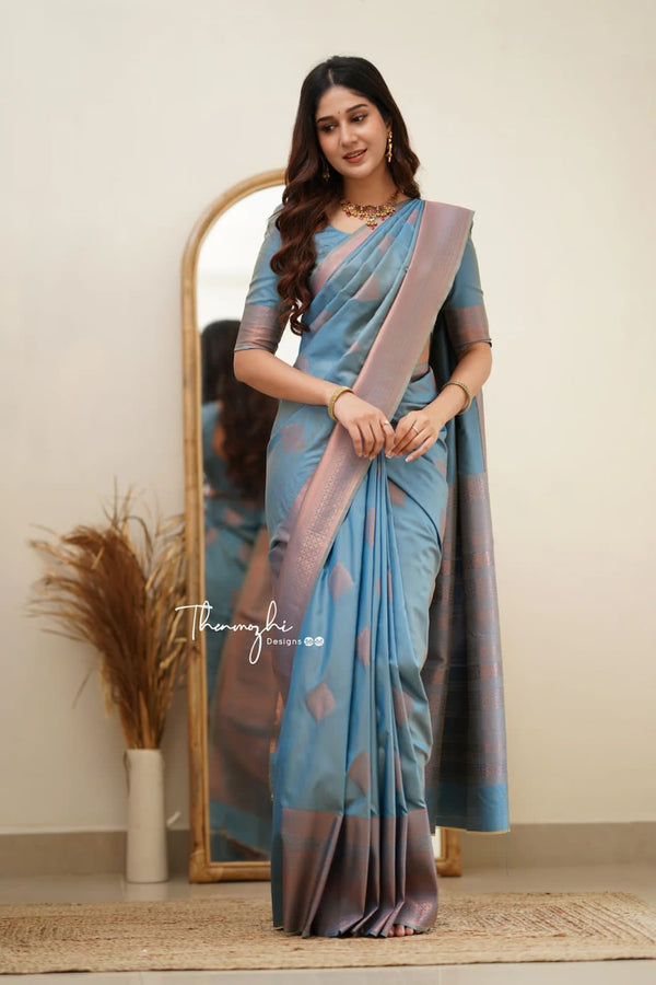 Classic Light Grey Pure Silk Saree with Intricate Jaal Weaving