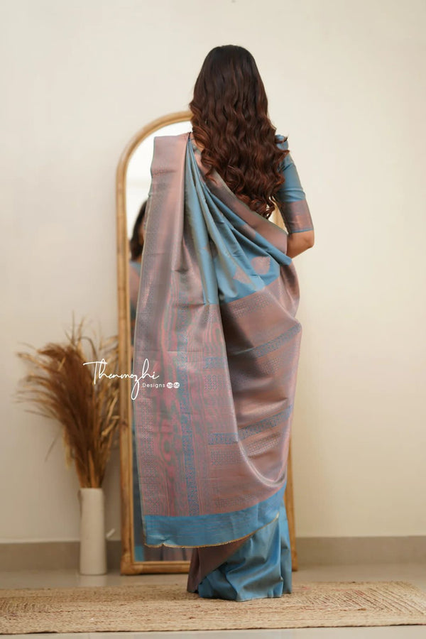 Classic Light Grey Pure Silk Saree with Intricate Jaal Weaving