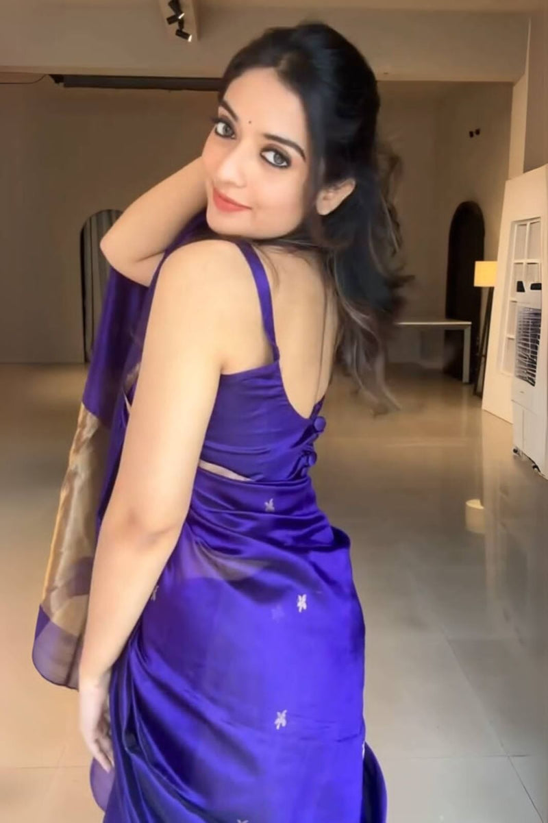 Stunning Purpal Soft Silk Saree with Bold and Attractive Pattern